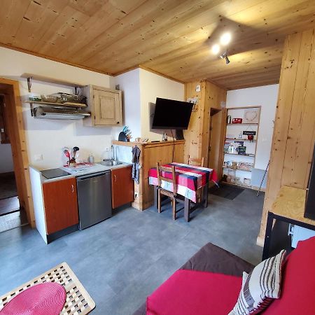 Chaleureux 2 pièces avec terrasse à Séez Exterior foto