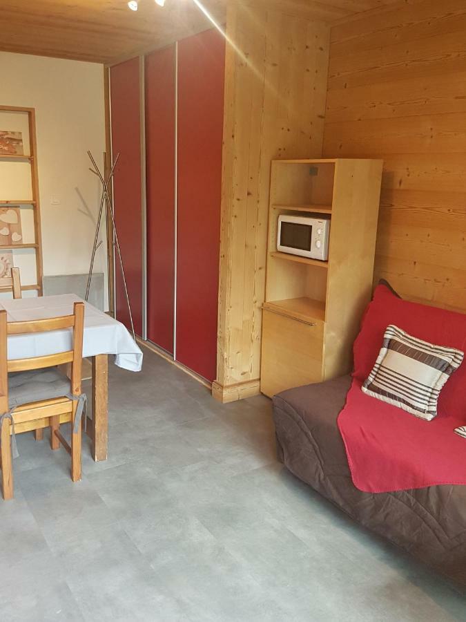 Chaleureux 2 pièces avec terrasse à Séez Exterior foto